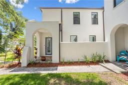 Picture of 4606 W Fig Street Unit 4, Tampa, FL 33609