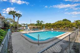 Picture of 3850 13Th Avenue N Unit 101, St Petersburg, FL 33713