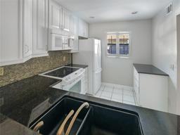 Picture of 3421 S Carter Street Unit C, Tampa, FL 33629