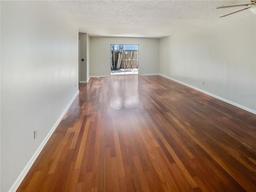 Picture of 3421 S Carter Street Unit C, Tampa, FL 33629