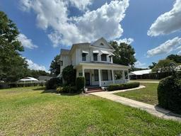 Picture of 127 1St Street Ne, Fort Meade, FL 33841