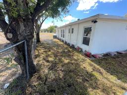 Picture of 143 D Street, Lake Wales, FL 33853