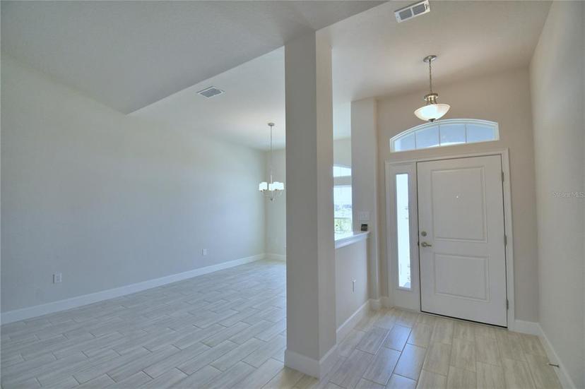 Picture of 5280 Tennessee Ridge Court, Auburndale FL 33823