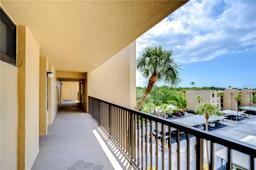 Picture of 2616 Cove Cay Drive Unit 506, Clearwater, FL 33760