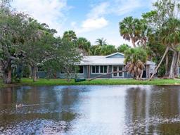 Picture of 4637 Ocean Boulevard, Sarasota, FL 34242