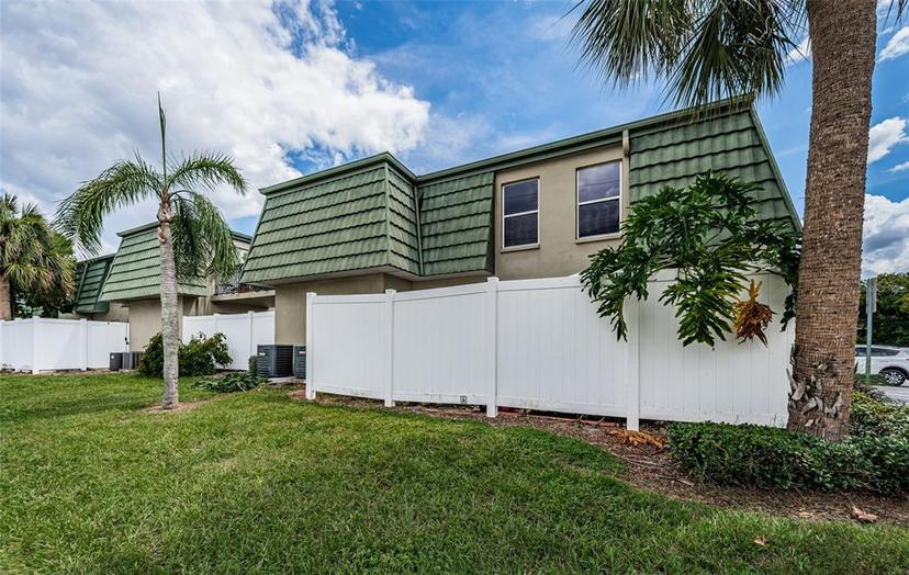 Picture of 1799 N Highland Avenue Unit 106, Clearwater FL 33755