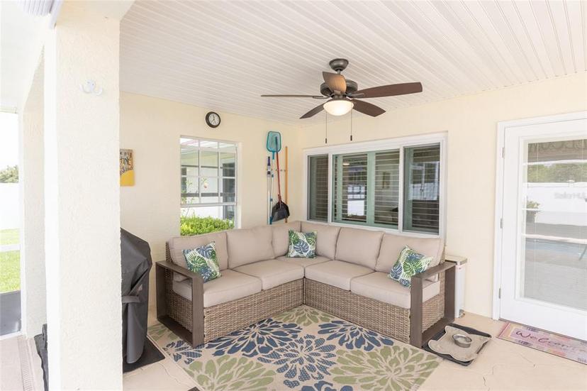 Picture of 100 Captiva Court Ne, Lake Placid FL 33852