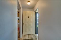 Picture of 1119 9Th Circle Se Unit 1119, Largo, FL 33771