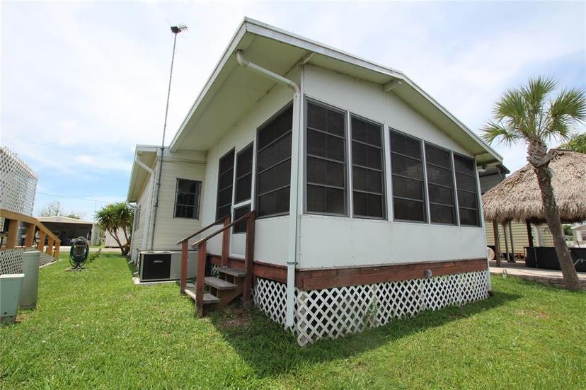 Picture of 10 Shell Road Unit 10, Okeechobee FL 34974