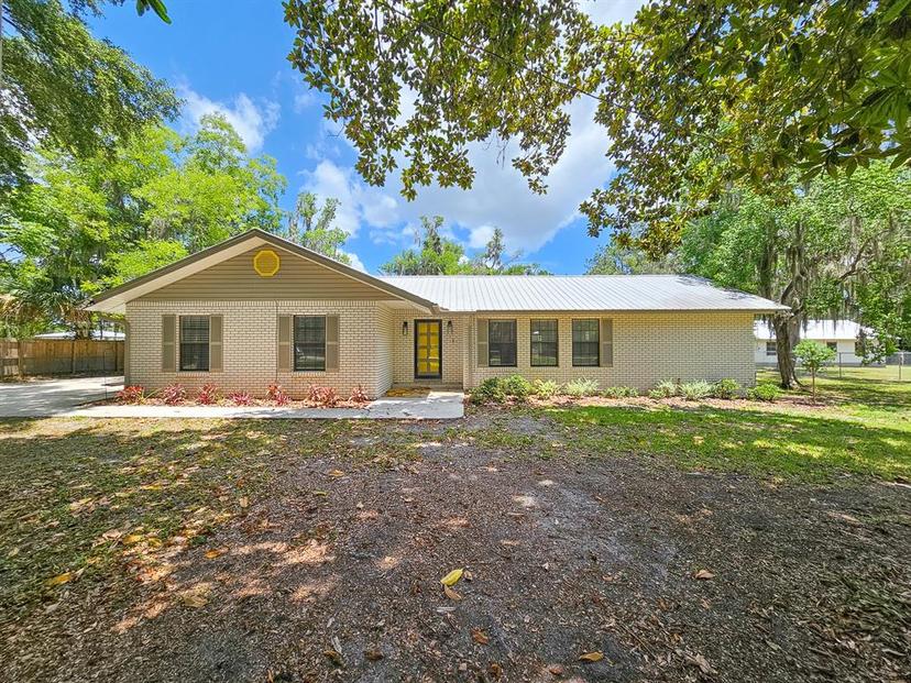 Picture of 6064 Silver Lake Drive, Palatka FL 32177