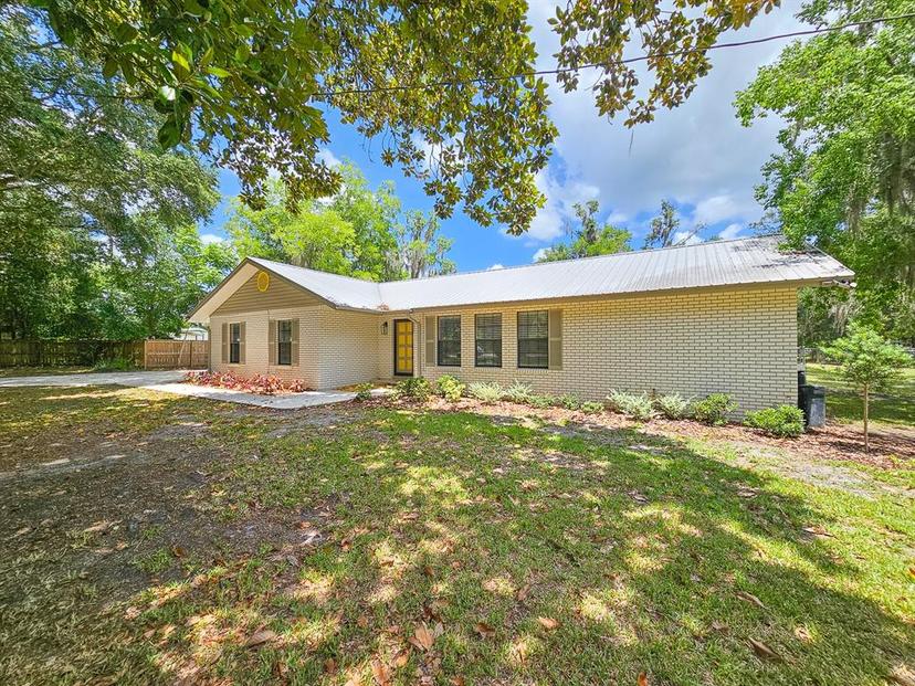 Picture of 6064 Silver Lake Drive, Palatka FL 32177