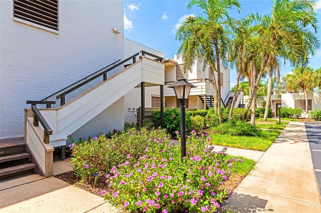 Picture of 255 Sherwood Drive Unit 255U, Bradenton, FL 34210