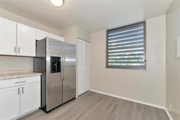 Picture of 255 Sherwood Drive Unit 255U, Bradenton, FL 34210