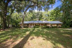 Picture of 820 NW 109Th Drive, Gainesville, FL 32606