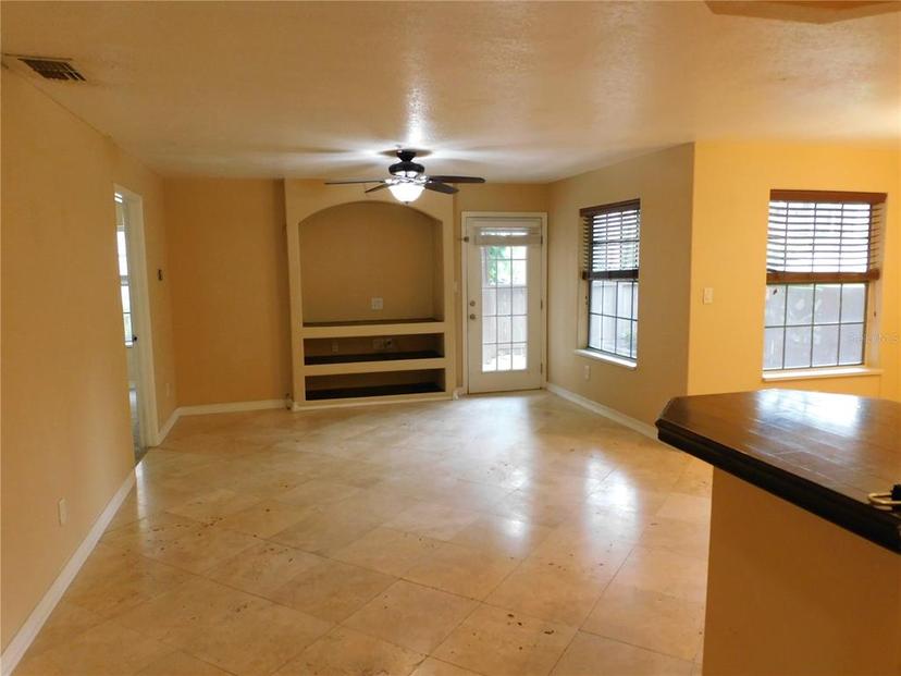 Picture of 200 Afton Square Unit 102, Altamonte Springs FL 32714