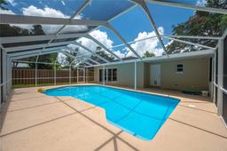 Picture of 656 Lorraine Circle, Lake Wales, FL 33853