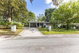 Picture of 929 SE 9Th Place, Gainesville, FL 32641