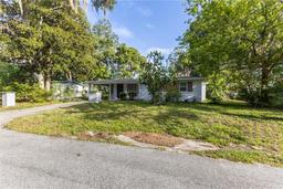 Picture of 929 SE 9Th Place, Gainesville, FL 32641