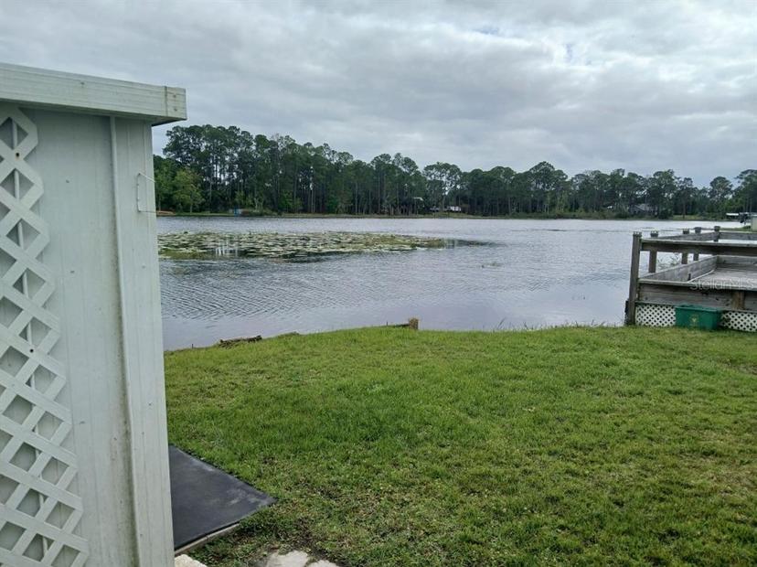 Picture of 94 Eagle Point S, Osteen FL 32764