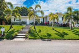 Picture of 1247 Holiday Drive, Tarpon Springs, FL 34689