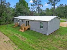 Picture of 2524 SE State Road 121, Morriston, FL 32668