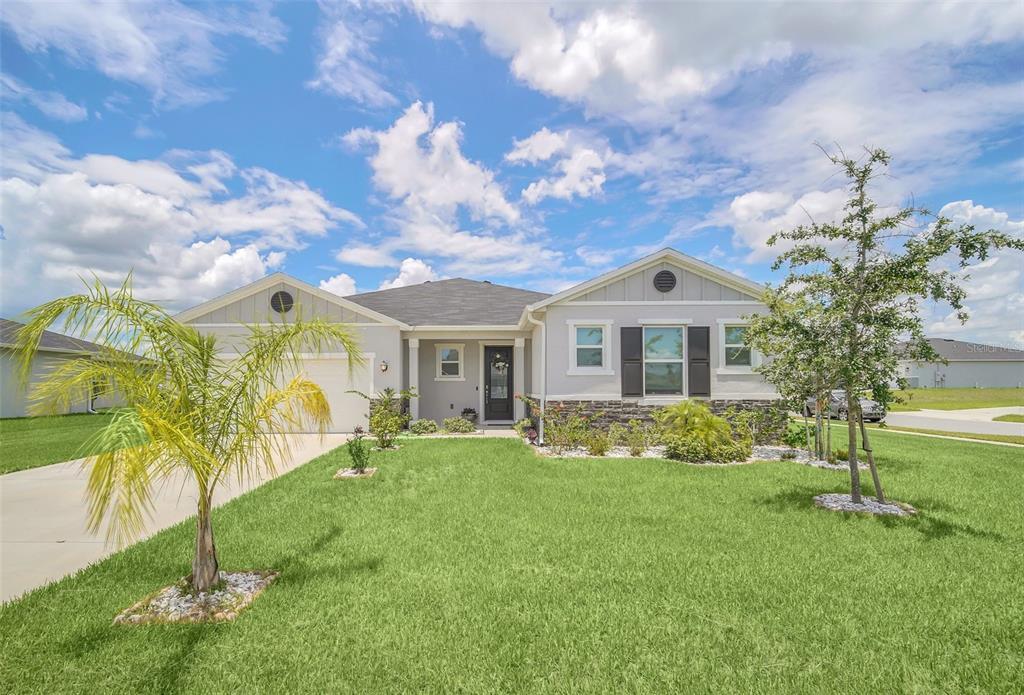 Picture of 2401 Begonia Street, Mascotte, FL 34753