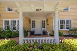 Picture of 635 Bay Street Ne, St Petersburg, FL 33701