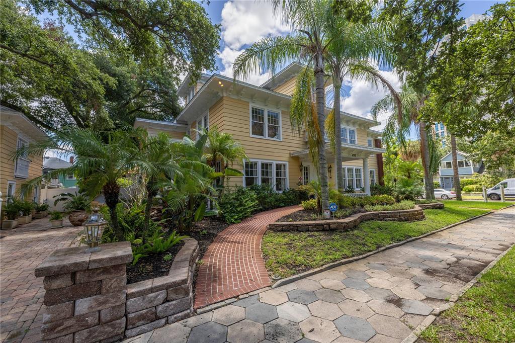 Picture of 635 Bay Street Ne, St Petersburg, FL 33701