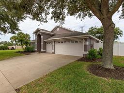 Picture of 612 N Lake Boulevard, Tarpon Springs, FL 34689