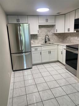 Picture of 3100 Hartford Street N Unit 205, St Petersburg, FL 33713