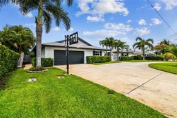 Picture of 221 Howard Drive, Belleair Beach, FL 33786