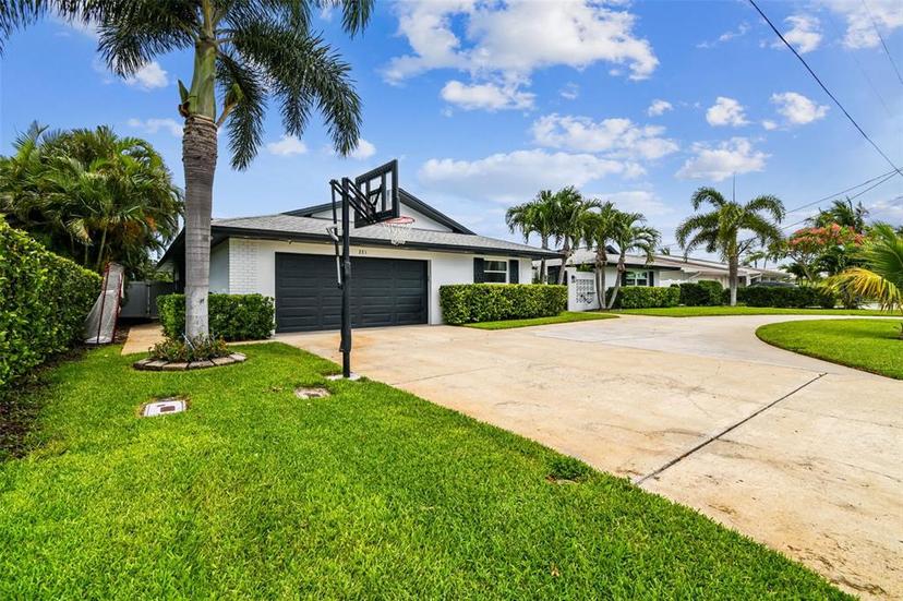 Picture of 221 Howard Drive, Belleair Beach FL 33786