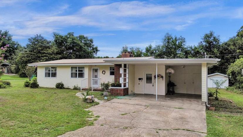 Picture of 208 Lakeview Avenue, Crescent City FL 32112