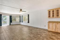 Picture of 1350 N Portofino Drive Unit 310, Sarasota, FL 34242