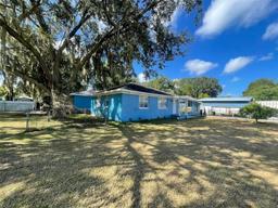 Picture of 3305 Hickman Avenue, Plant City, FL 33563