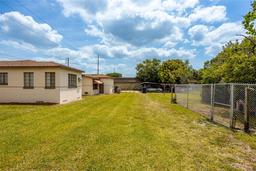 Picture of 4902 N Habana Avenue, Tampa, FL 33614