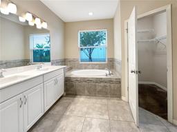 Picture of 5605 Maidenstone Way, Palmetto, FL 34221