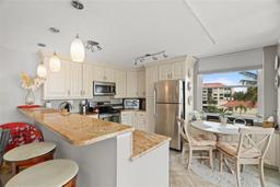 Picture of 6211 Sun Boulevard Unit 404, St Petersburg, FL 33715