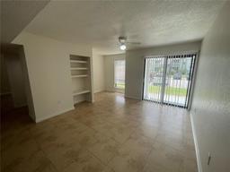 Picture of 455 Alt 19 S Unit 21, Palm Harbor, FL 34683