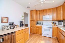 Picture of 5970 80Th St N Unit 301, St Petersburg, FL 33709