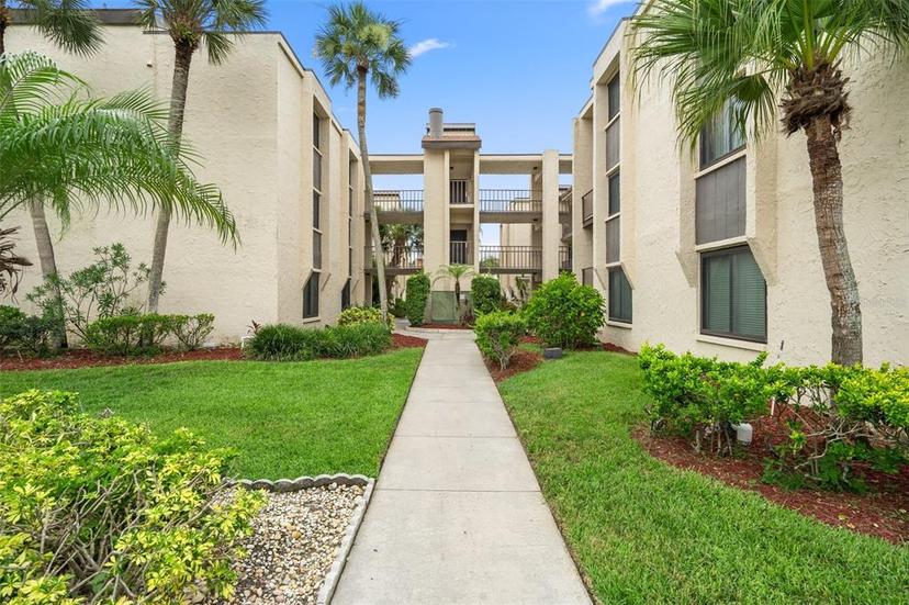 Picture of 2207 Belleair Road Unit B4, Clearwater FL 33764