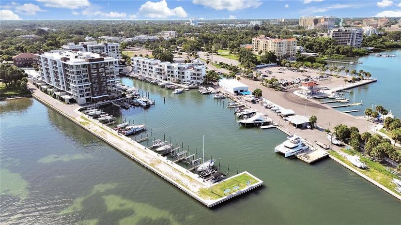 Picture of 920 N Osceola Avenue Unit 201, Clearwater FL 33755