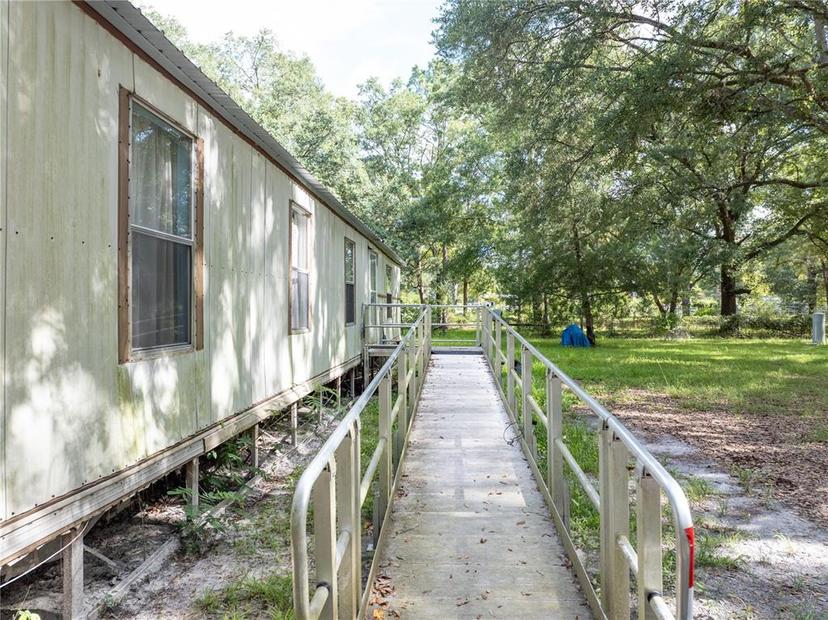 Picture of 214 SW Leonard Terrace, Lake City FL 32024