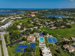 Picture of 684 Bird Bay Drive W Unit 132, Venice, FL 34285