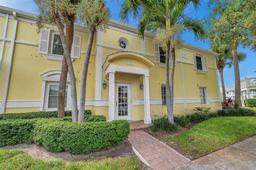 Picture of 5257 Beach Drive Se Unit D, St Petersburg, FL 33705