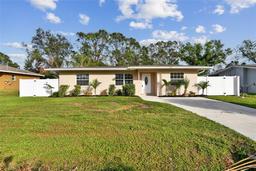 Picture of 831 Searcy Avenue, Sarasota, FL 34237