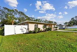 Picture of 831 Searcy Avenue, Sarasota, FL 34237