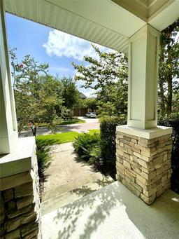 Picture of 6013 Caldera Ridge Drive, Lithia, FL 33547