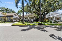 Picture of 2010 W Dekle Avenue, Tampa, FL 33606