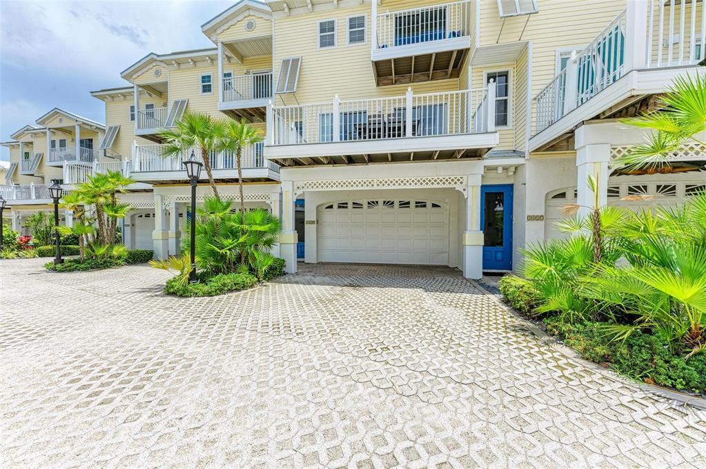 Picture of 1429 Gulf Drive N Unit 1429, Bradenton Beach, FL 34217